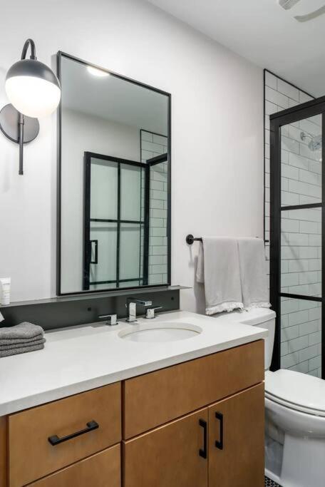 Mercantile Industrial Loft! Apartment *