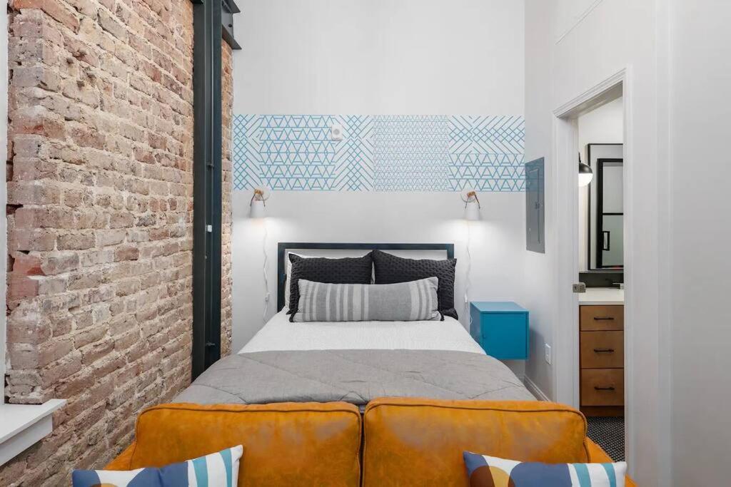 Apartment Mercantile Industrial Loft! *
