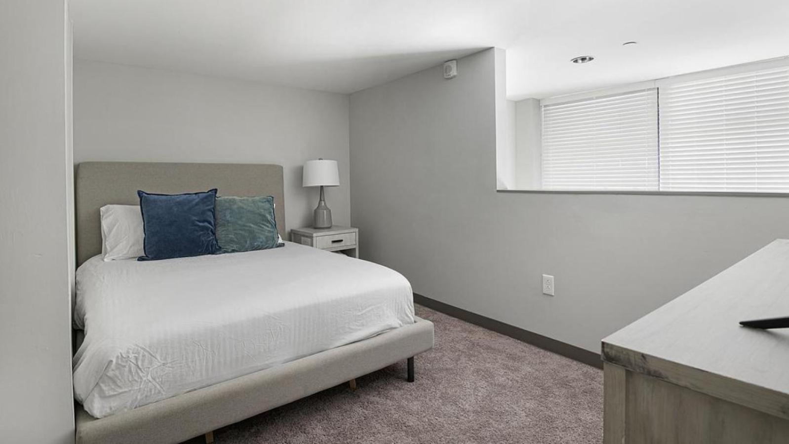 Landing At Lofts At American Life - 1 Bedroom In Apartment