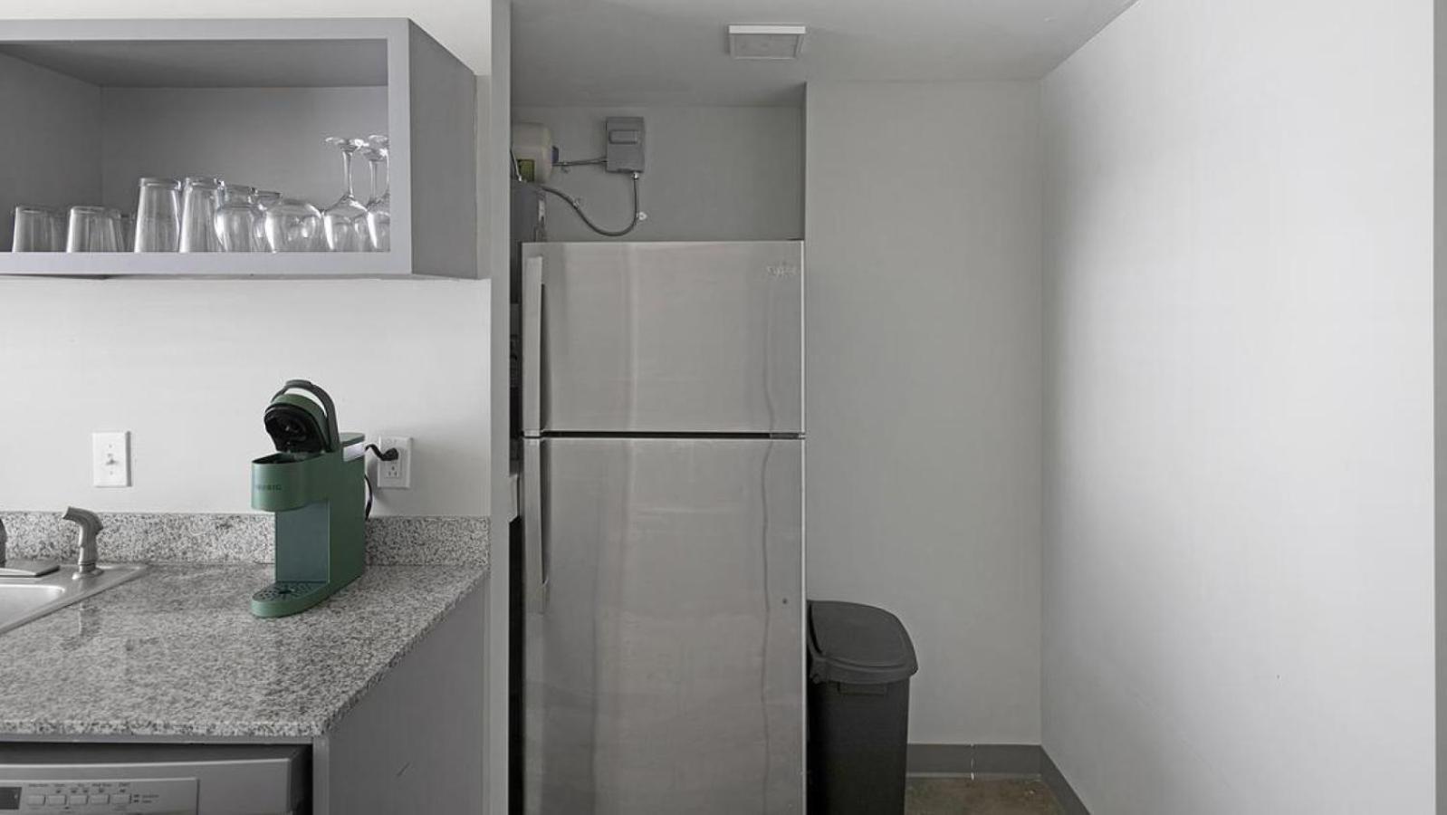 Landing At Lofts At American Life - 1 Bedroom In *