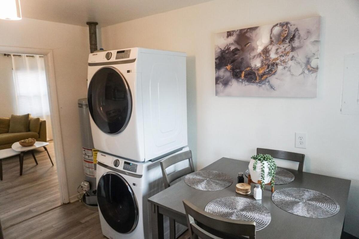 A- Travel, Work And Play Only Minutes Away Apartment *