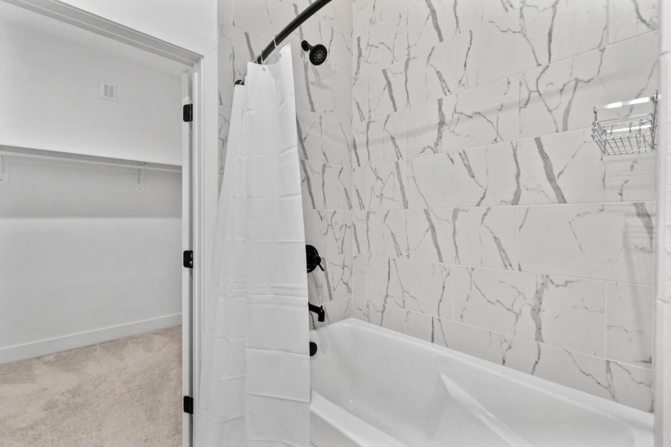 Luxury 2-bedroom With Private Parking * Birmingham
