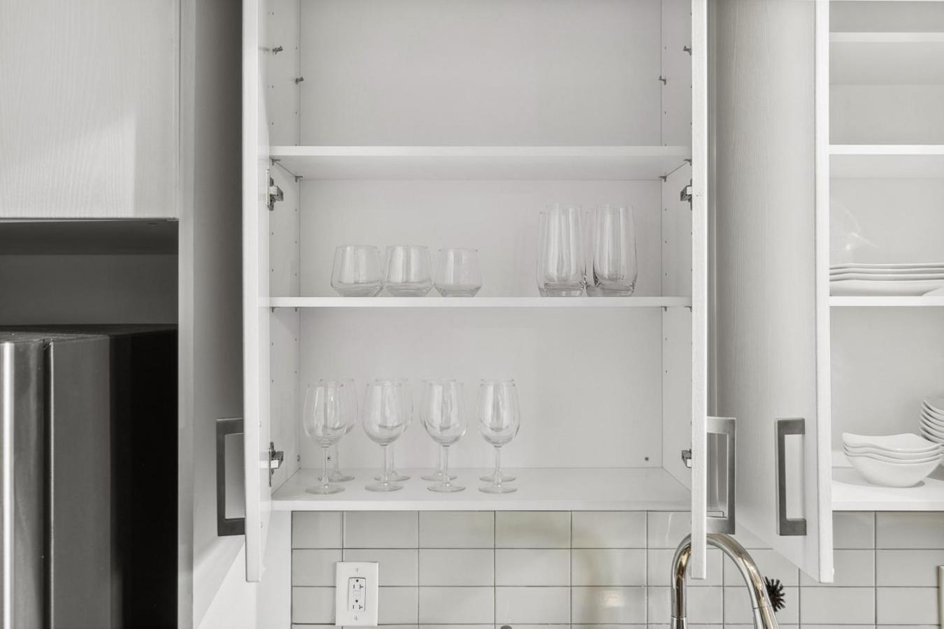 Apartment Sky High Comfort Your Urban Escape Awaits *