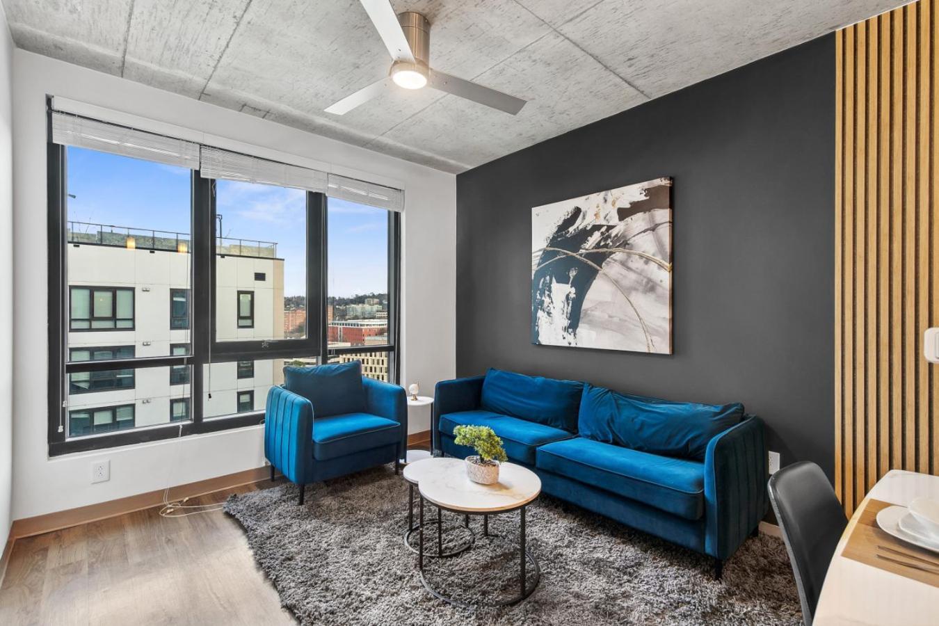 Sky High Comfort Your Urban Escape Awaits Apartment Birmingham