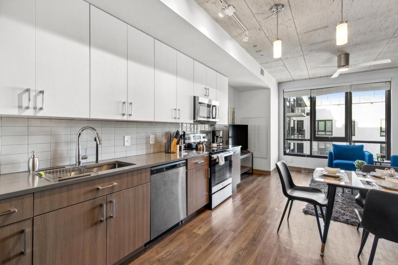 Apartment Sky High Comfort Your Urban Escape Awaits Birmingham