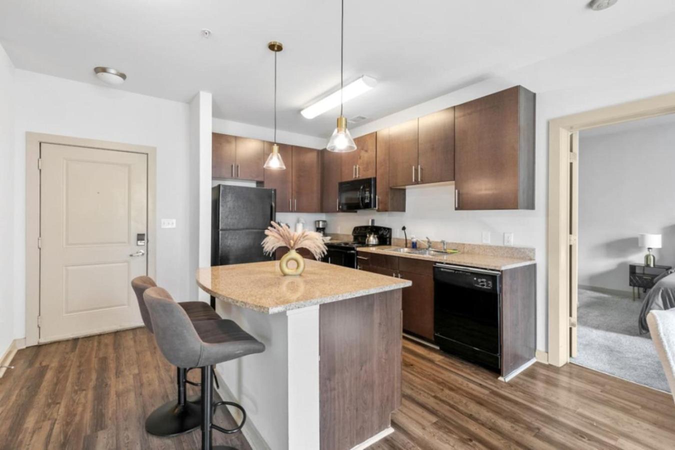 Chic 2br Escape In Downtown 45 * Birmingham