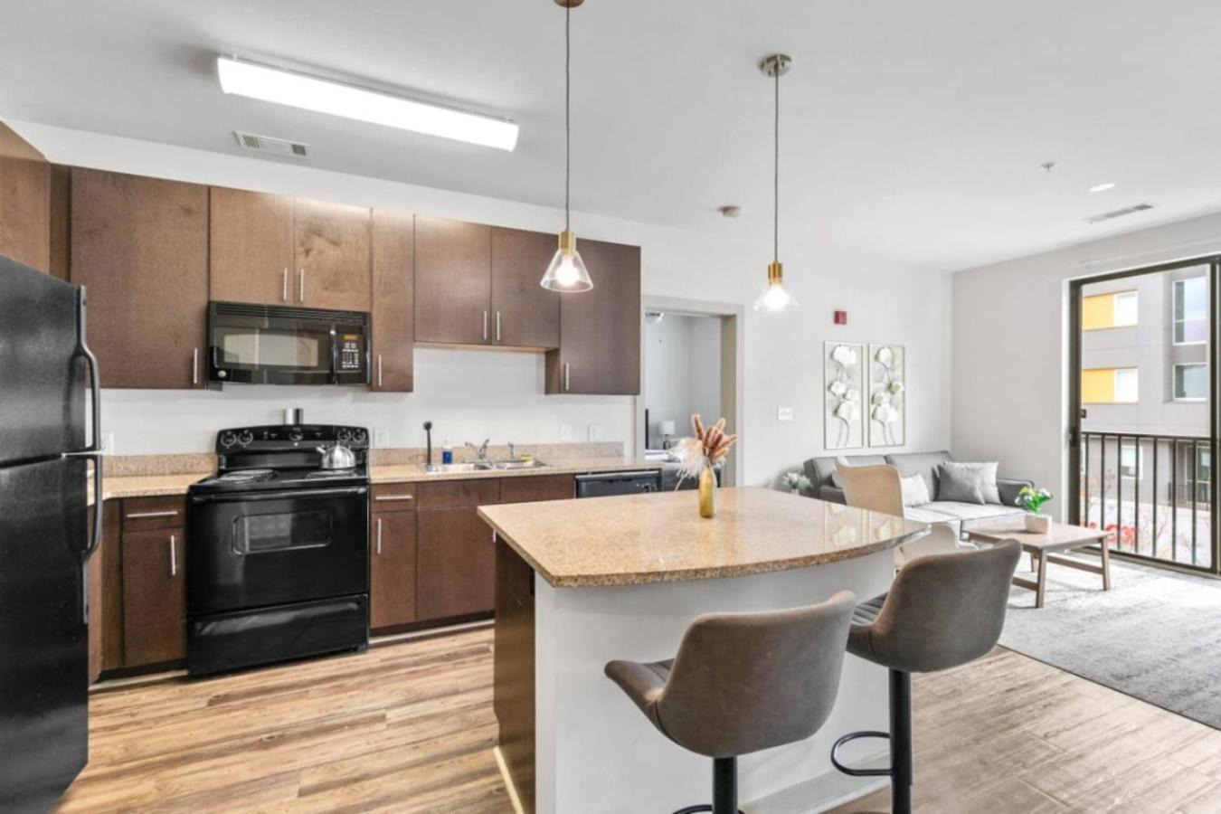 Chic 2br Escape In Downtown 45 Apartment *