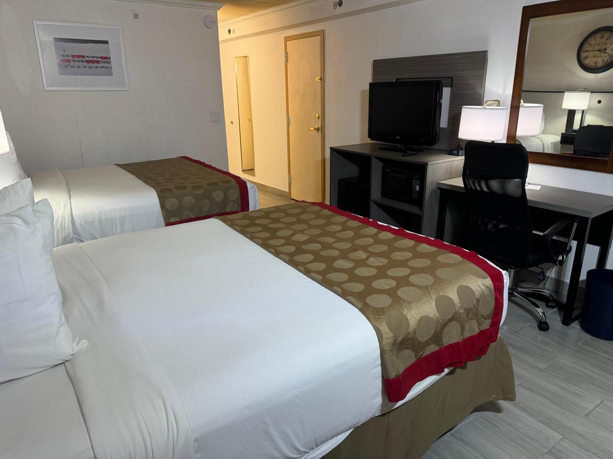 Ramada By Wyndham Airport Hotel