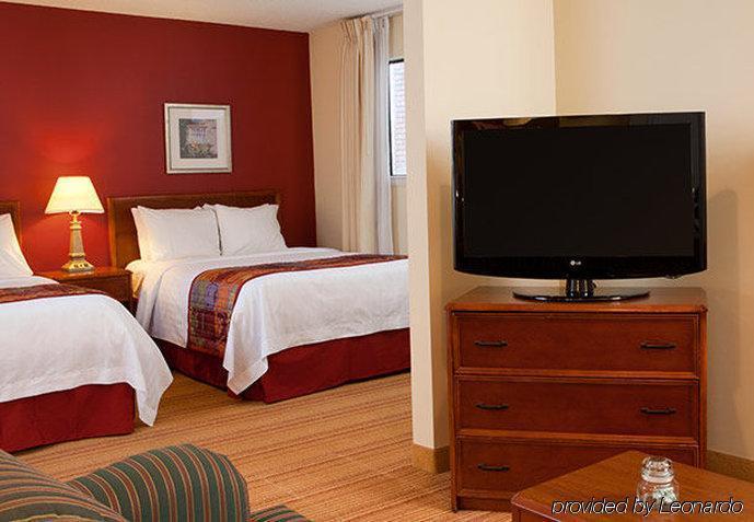 Sonesta Es Hotel