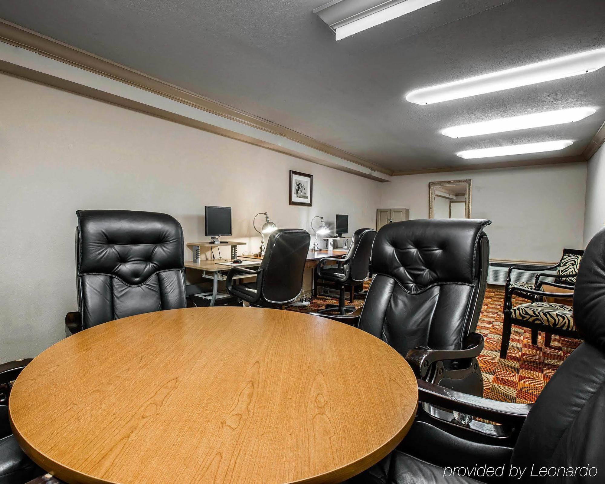 Ramada By Wyndham Airport