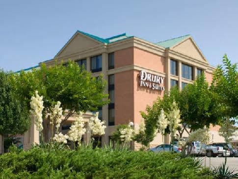 Hotel Drury & Lakeshore Drive 3*