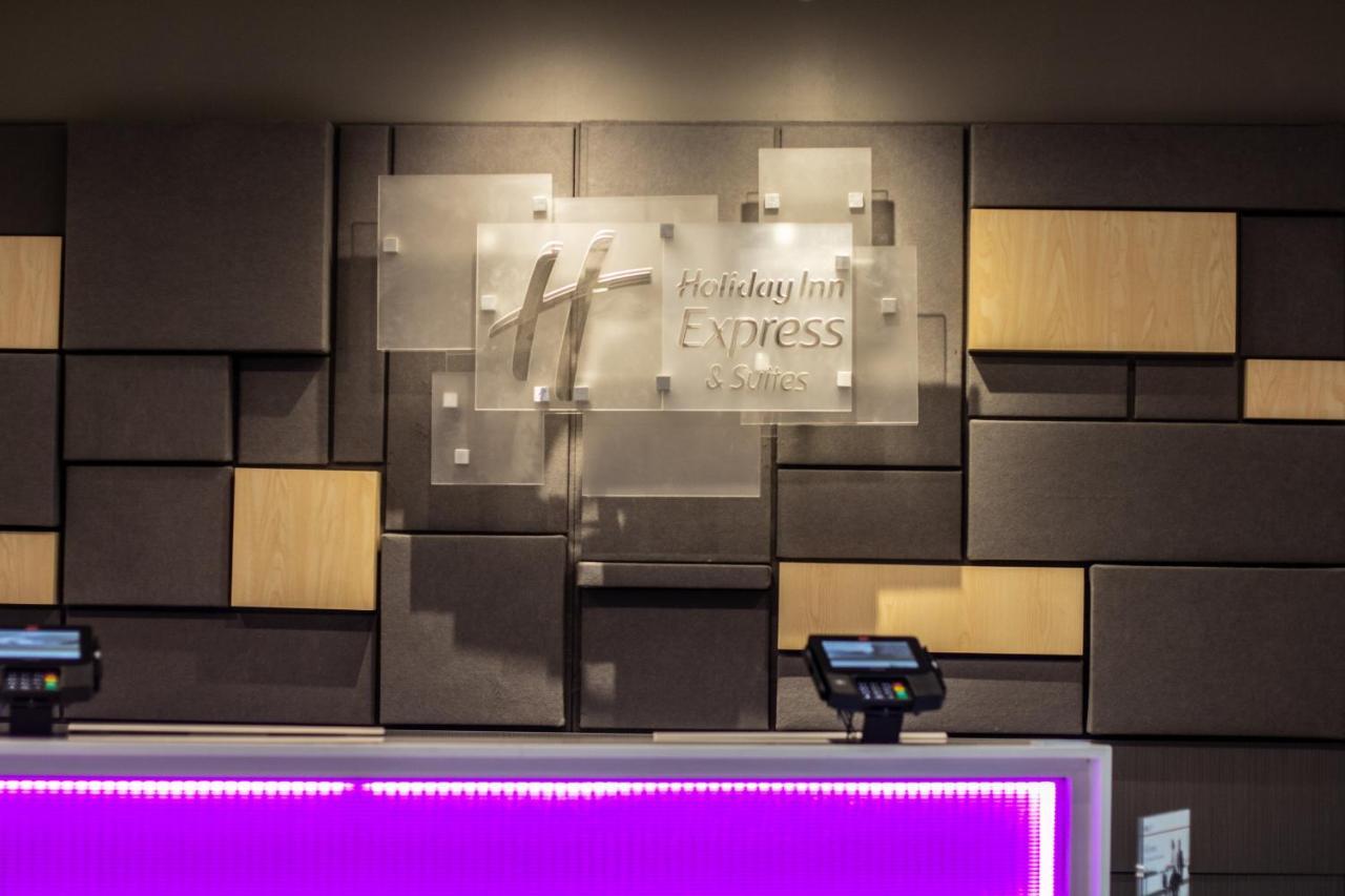Hotel Express & - - Homewood